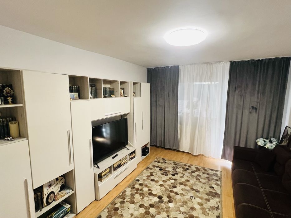 Apartament de vanzare 3 camere Oltenița