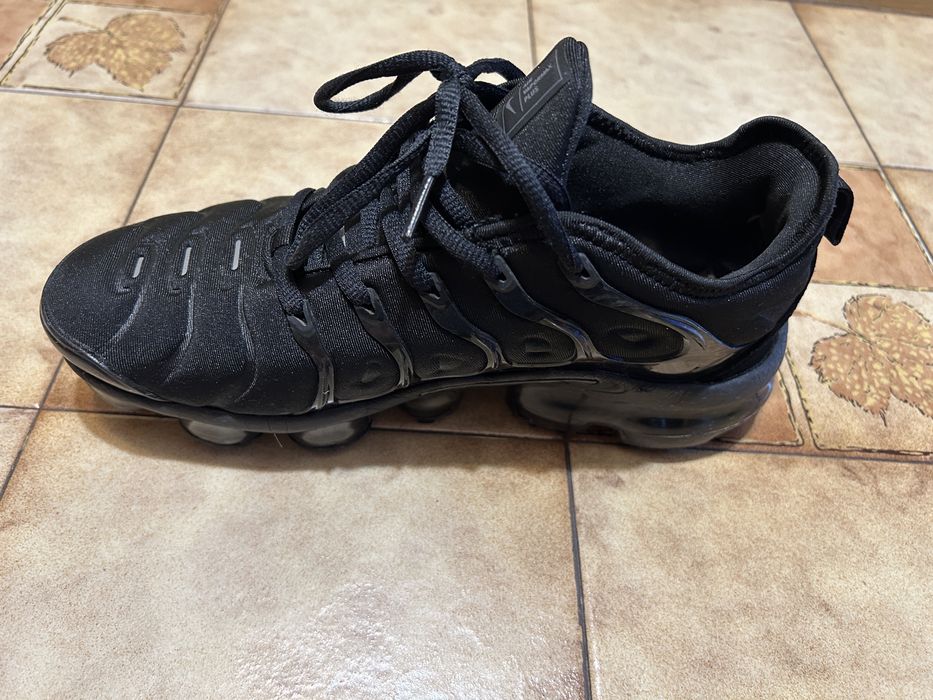 Adidasi nike vapormax