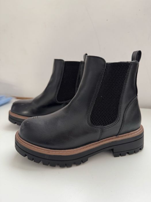 Детски боти RESERVED