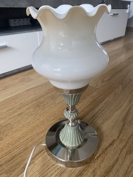 Старинна нощна лампа