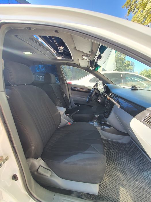 Lasetti 1.8 avtomat SOTILADI