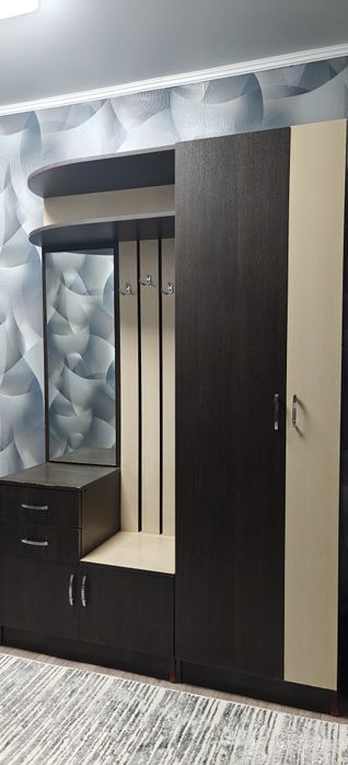 Продам прихожую!