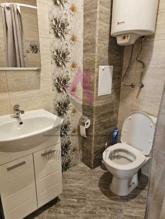 Дава се под наем Двустаен апартамент в Варна, Възраждане 1 - 60 кв.м за 398.82 € - Снимка #4