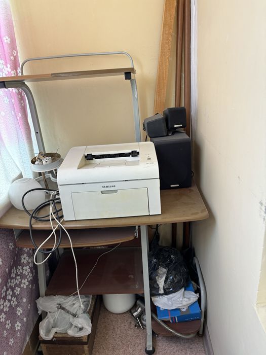 Стол компьютерный