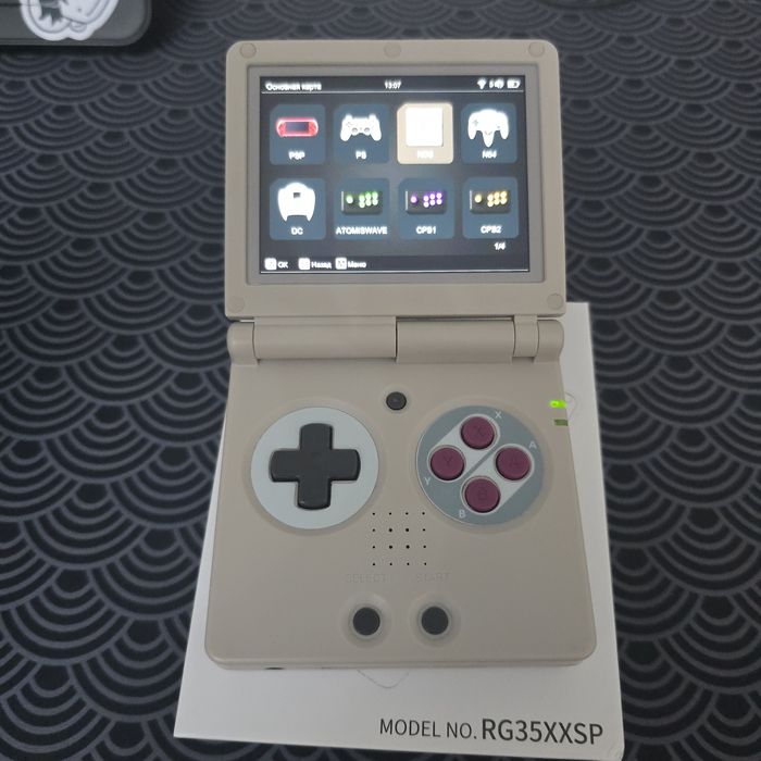 Anbernic rg35xx sp портативная ретко-консоль

Продаю свою Anbernic
