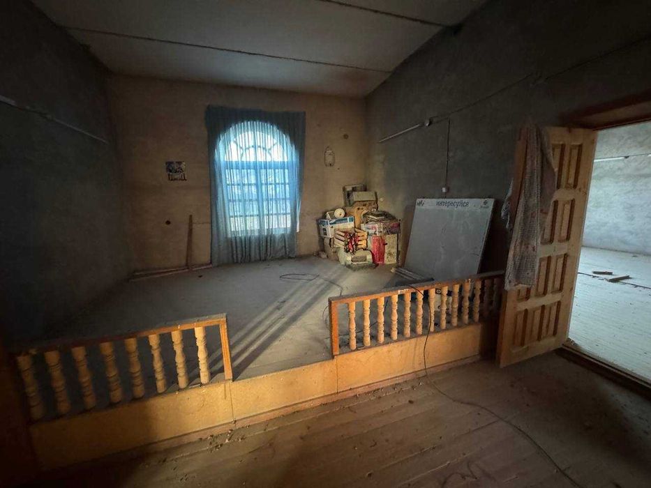 Марказда 2 қаватли бино ижарага берилади