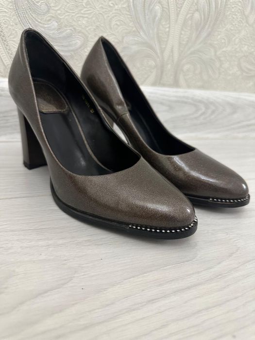 Продаю туфли б/у