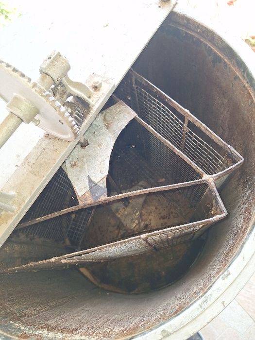 Центруфуга за вадене на мед