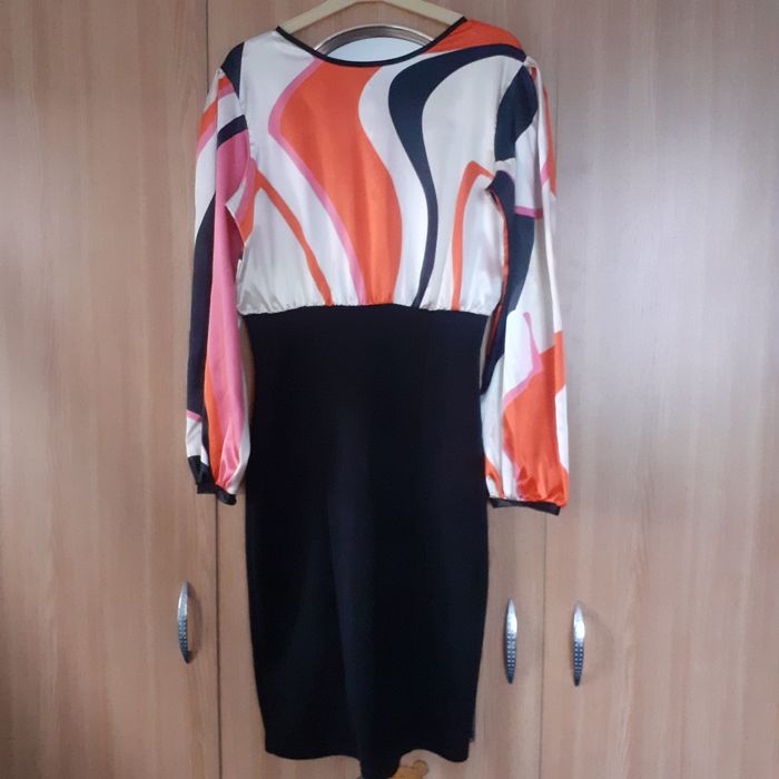 Vând rochita eleganta,mărimea 38.