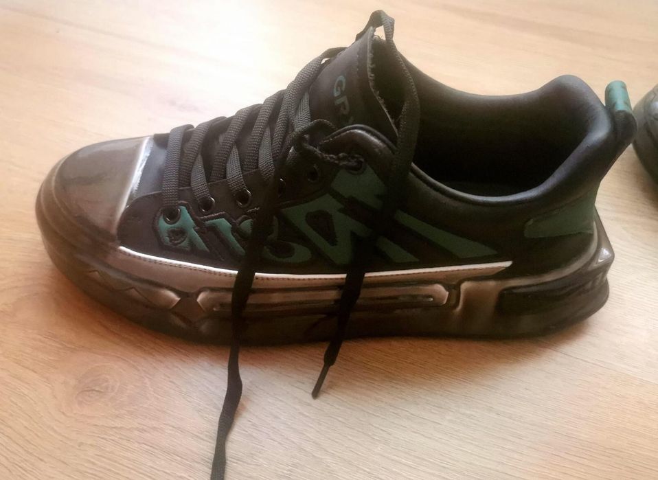 Adidași casual negri