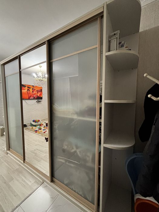 Раздвижной         шкаф