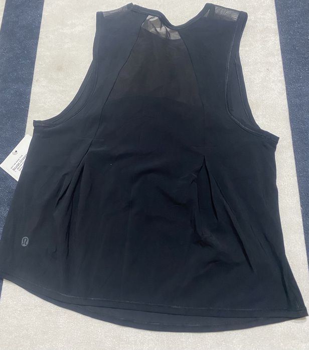 Lululemon maieu marimile 0 si 2