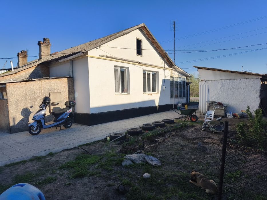 Продаётся дом барачного типа