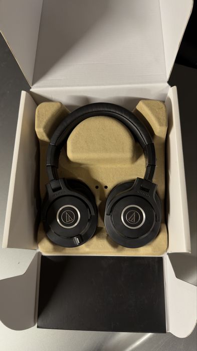 Audio-Technica ATH-M40X Студийни слушалки