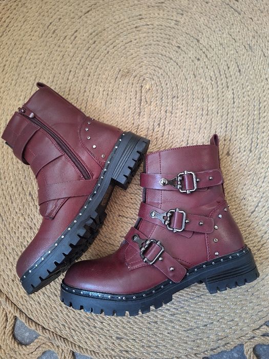 Спортни Боти в бордо