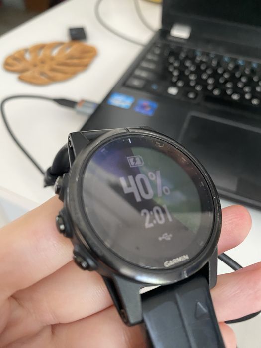 Продам Garmin Fenix 5s Plus