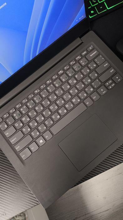 Продам Ноутбук Lenovo
