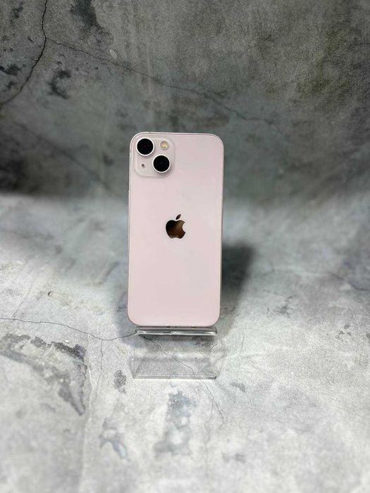 смартфон Apple iPhone 13
