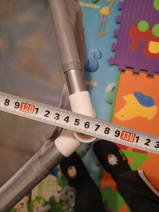 Кошара в сив цвят