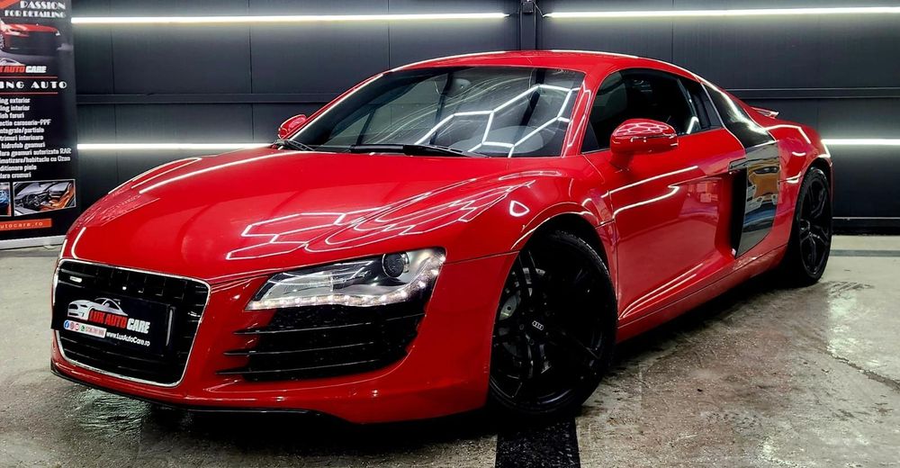 Pret 45000 Audi R8 4.2FSI 2008 Full Carbon
