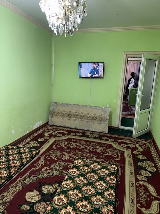 Продаётся 2-х комнатная квартира
6-10-хх 2 - этаже.