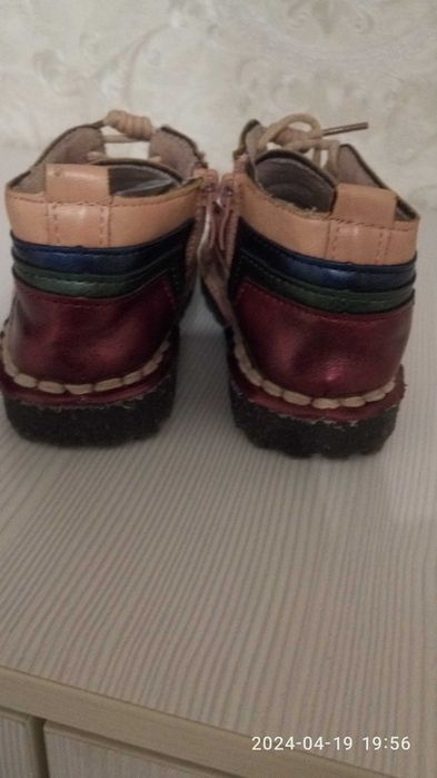 Детские ботинки размер 28