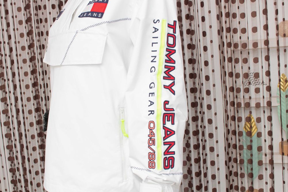 Tommy Jeans Оригинално дамско яке пуловер бяло овързайз худи XS