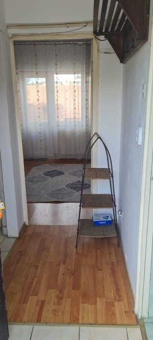 garsoniera de inchiriat