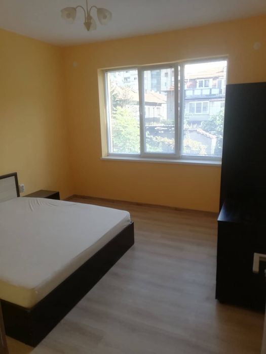 Дава се под наем Тристаен апартамент в Пловдив, Каменица 1 - 98 кв.м за 612 € - Снимка #6