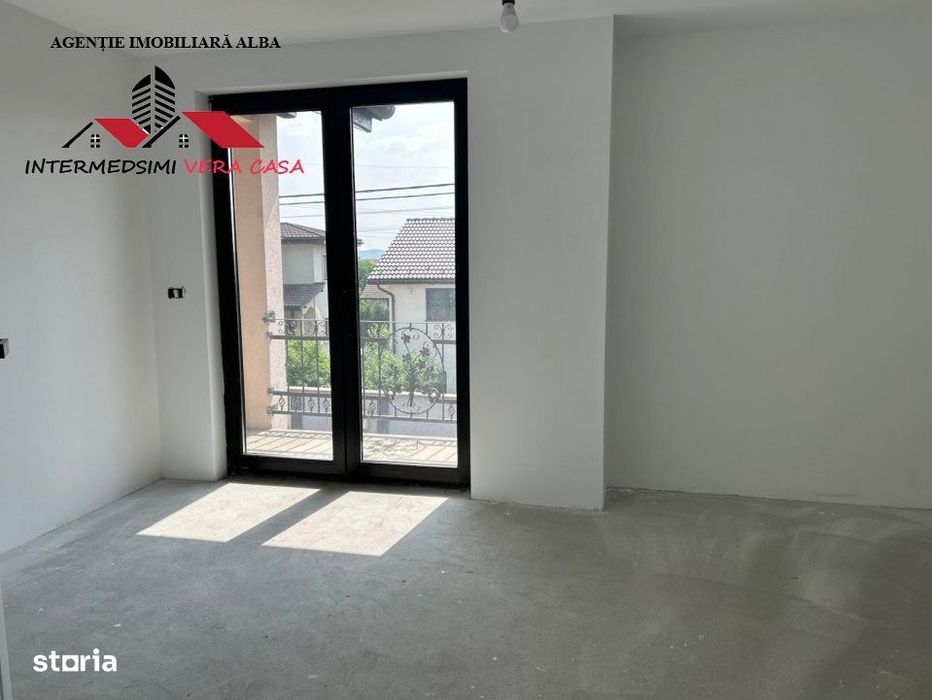 Casa noua 4 camere, 2 bai de vanzare Alba - Cetate in spate la Piata