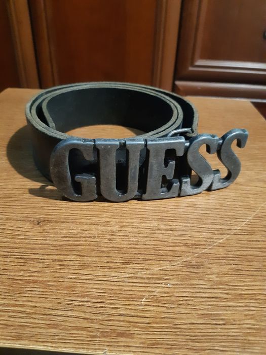 Curea din piele Guess