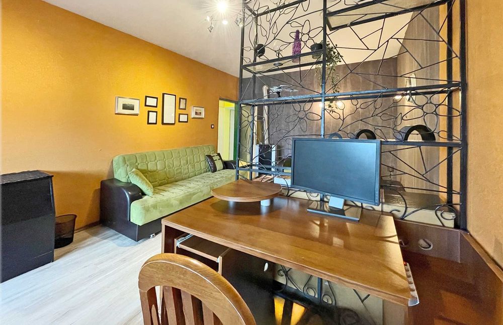 Продава се Двустаен апартамент в София, Дианабад - 65 кв.м за 6 €/кв.м - Снимка #1