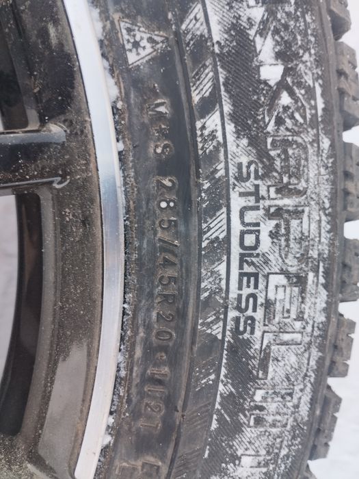 Продам комплект колёс R20 BMW