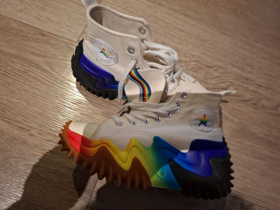 Vând converse in stare foarte bună mărimea 38
