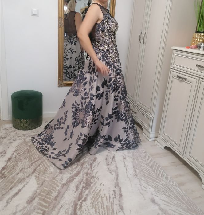 Vand rochie ocazie, nasa, mărimea M, sau 38