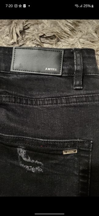Blugi Amiri cu Diamante (Mărimea 40 EUR)