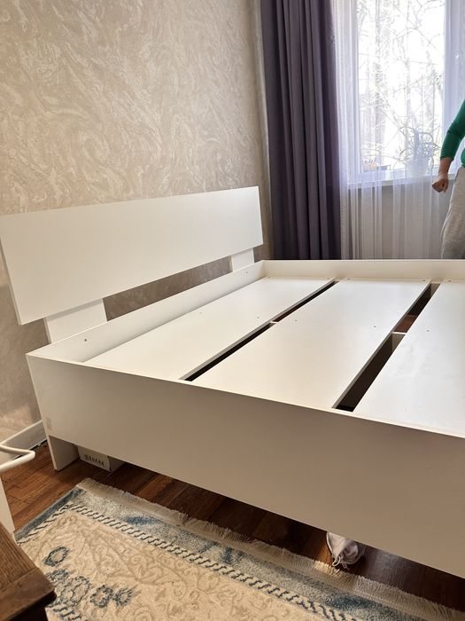 Продам кровать отличного качества с матрасом 70000тг