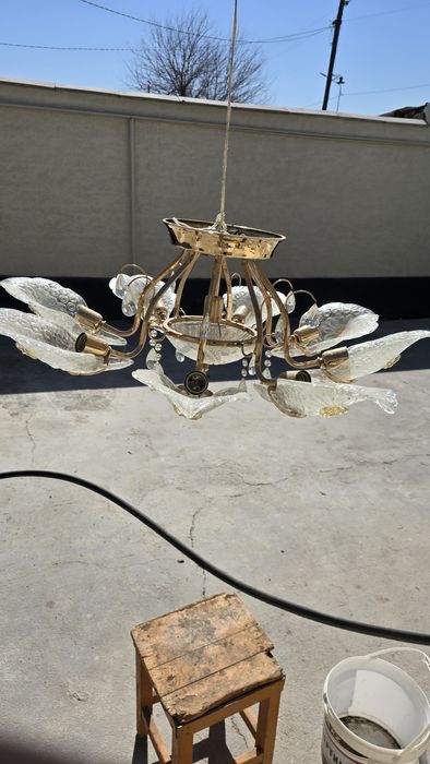 Люстры комнатные