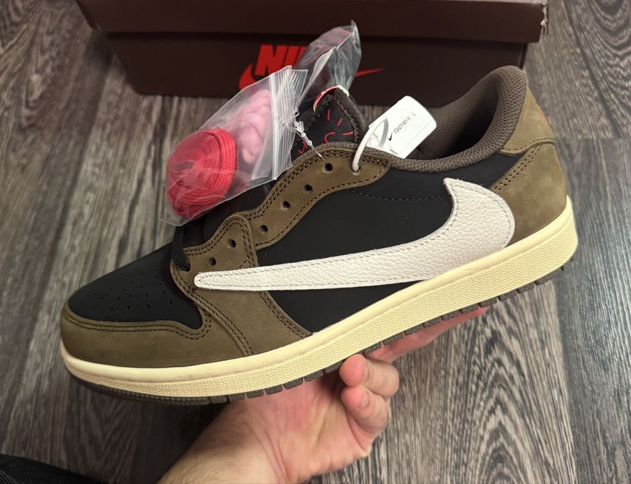 Jordan 1 Retro Low OG Travis Scott Mocha 44