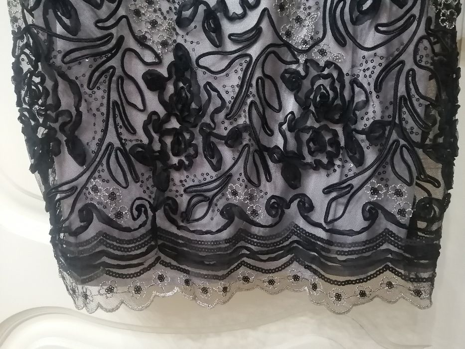 Вечернее нарядное платье