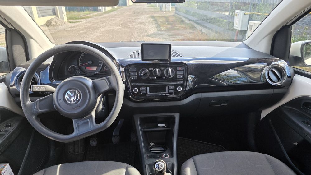 VOLKSWAGEN Up 2015 — imagine 4