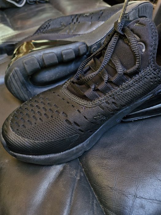 Adidași Nike air27C