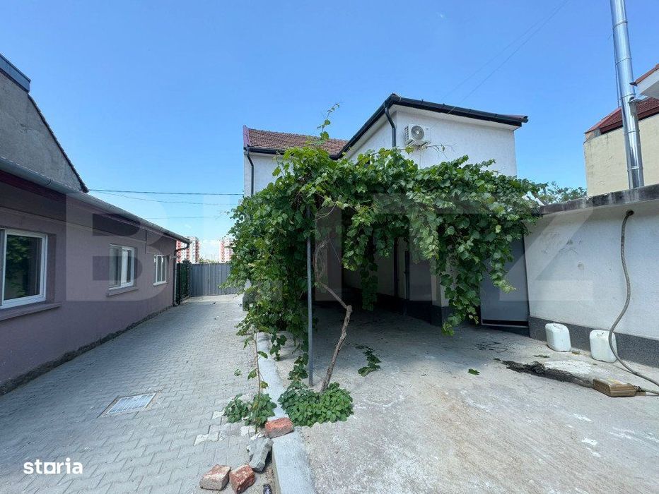 Casa cu 6 camere, 150 mp, zona Decebal