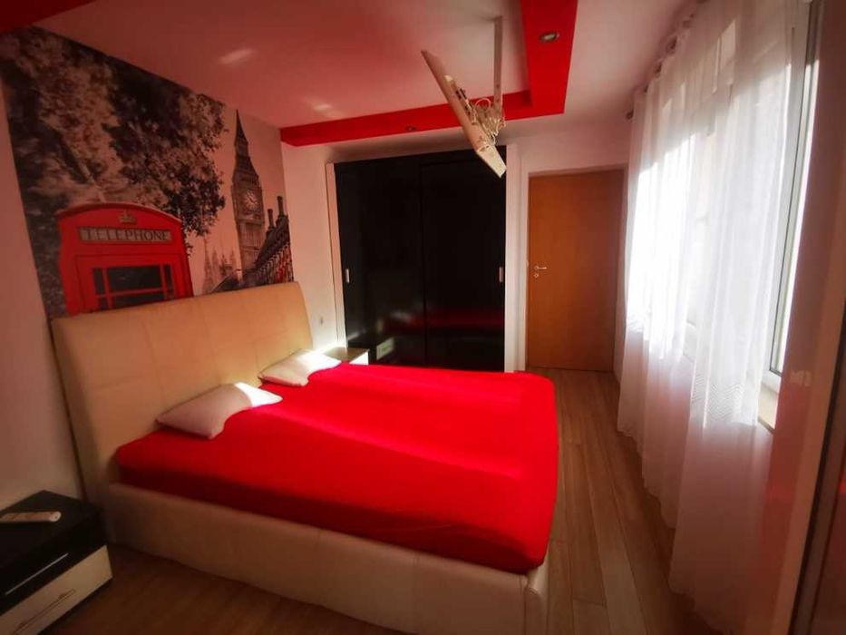 Дава се под наем Двустаен апартамент в София, Лозенец - 60 кв.м за 612 € - Снимка #2