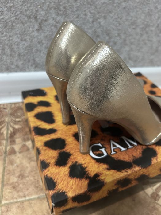 Туфли вечерние дешево