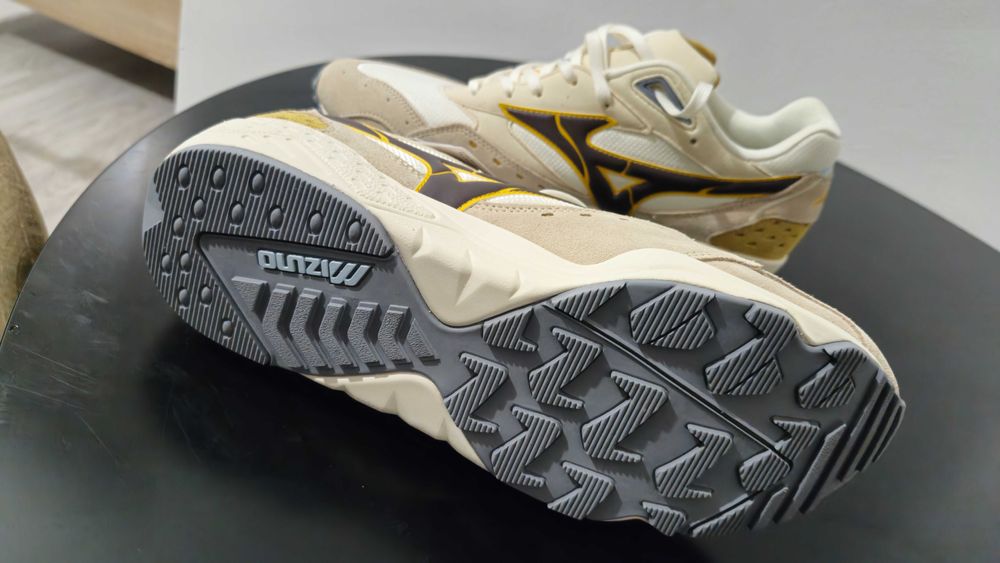 НОВИ Mizuno Contender S | 44.5 номер Уникат модел