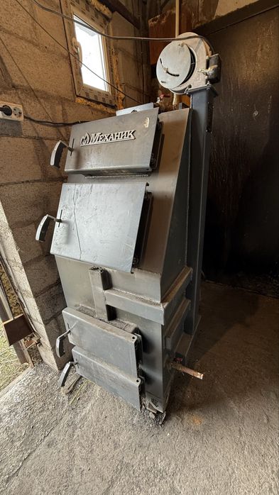 Продам твердотопливый котел