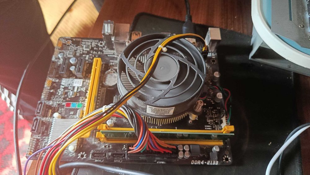 плата biostar h110 + cpu g4400,  2 ta bir xil