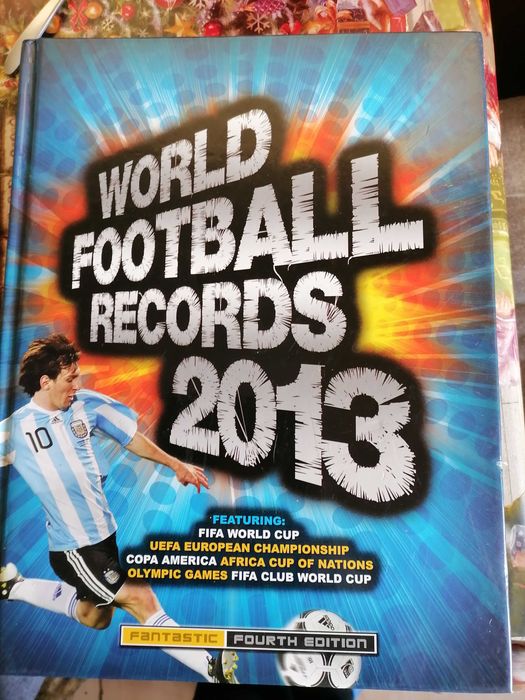 Два броя енциклопедии