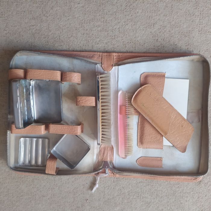 несессер бритвенный косметический набор чехол футляр